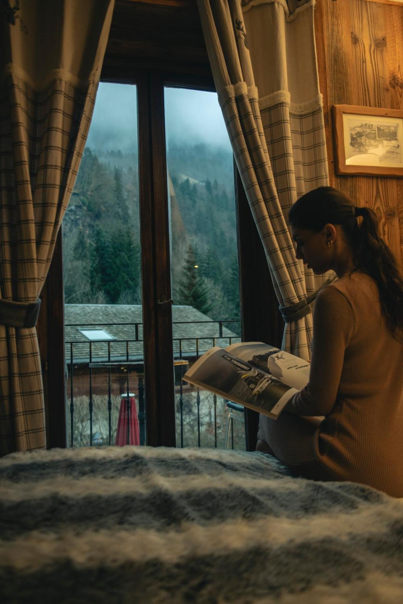 Auberge Des Gorges Серво Екстериор снимка